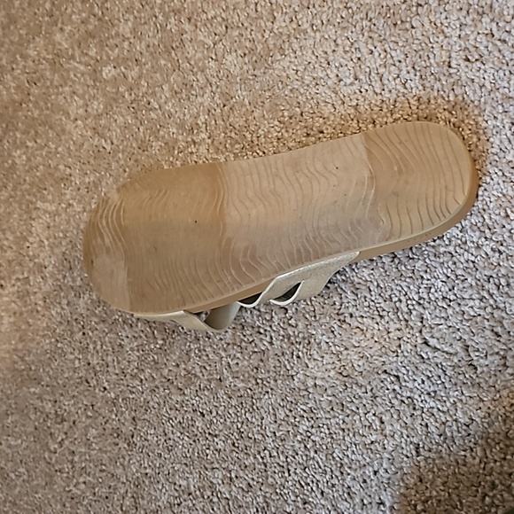 Reef Women's Cushion Spring Bloom Slide Sandal - Picture 9 of 10